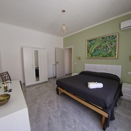 La Terrazza Di Stefy Hotel Acilia Kültér fotó